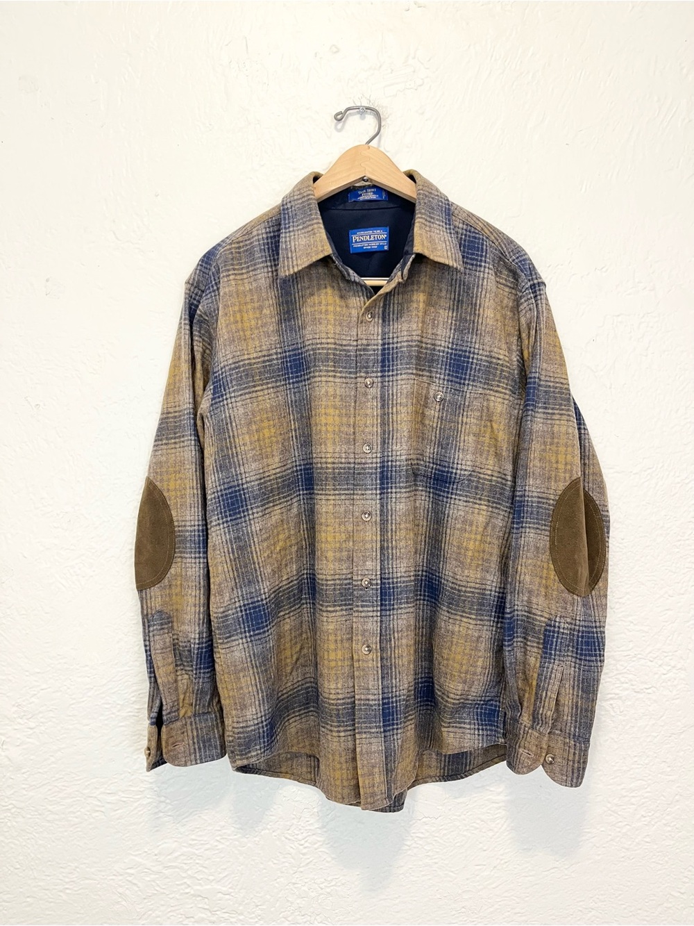 Pendleton Plaid Flannel Wool Trail Shirt Elbow Patch Tan Blue Large L